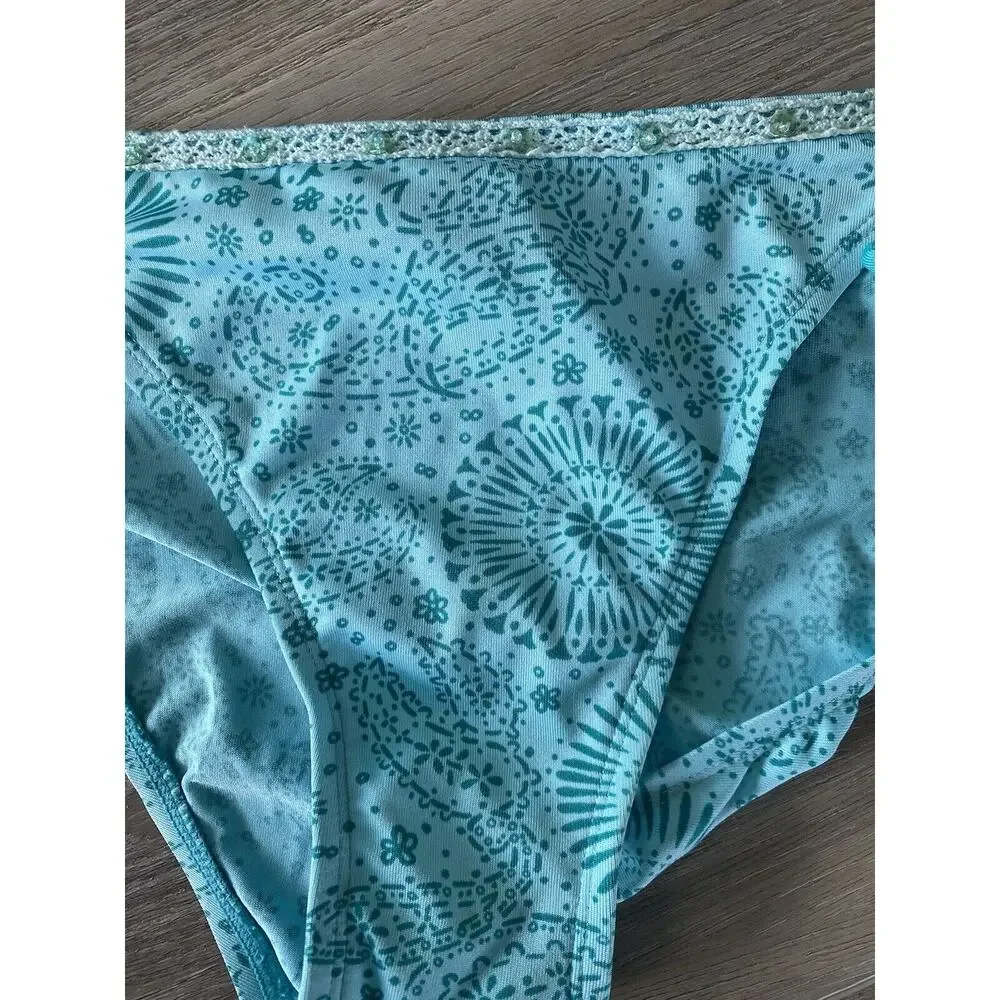 L.E.I. 2 Piece Bikini Paisley Turquoise Lace/Rhinestone Removable Padding Size M - Picture 3 of 9